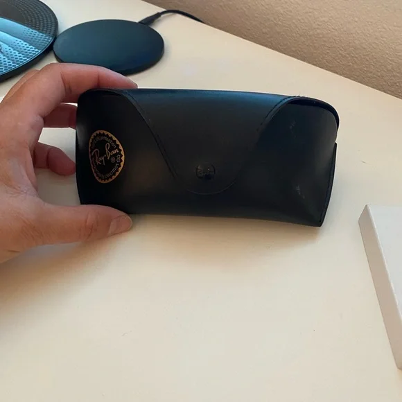 Ray Ban Cases - Picture 4 of 5